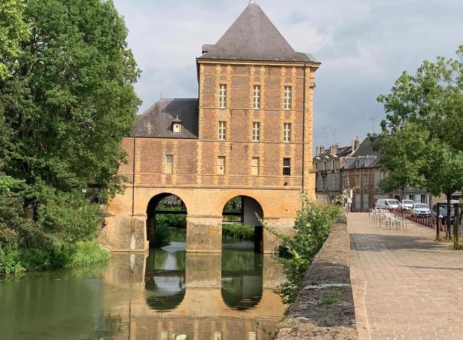 Le Petit Ardennais Charleville-Mezieres Exterior foto