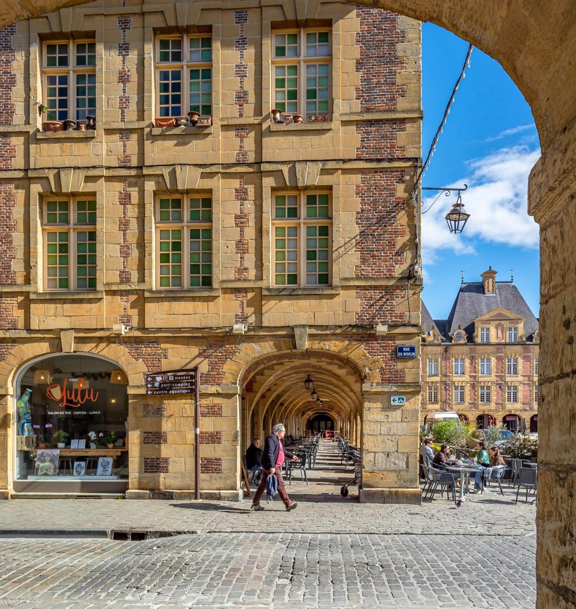 Le Petit Ardennais Charleville-Mezieres Exterior foto