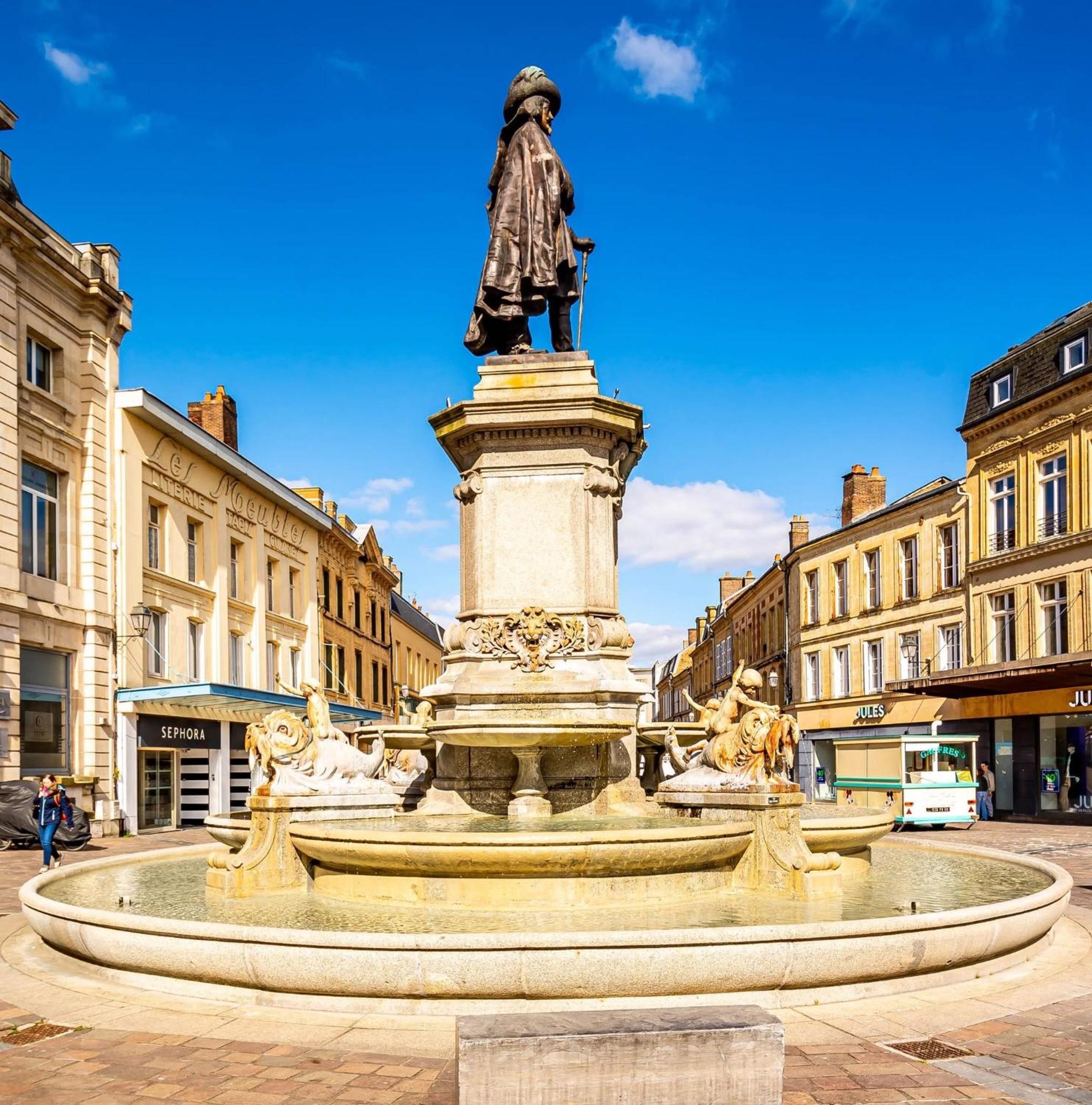 Le Petit Ardennais Charleville-Mezieres Exterior foto