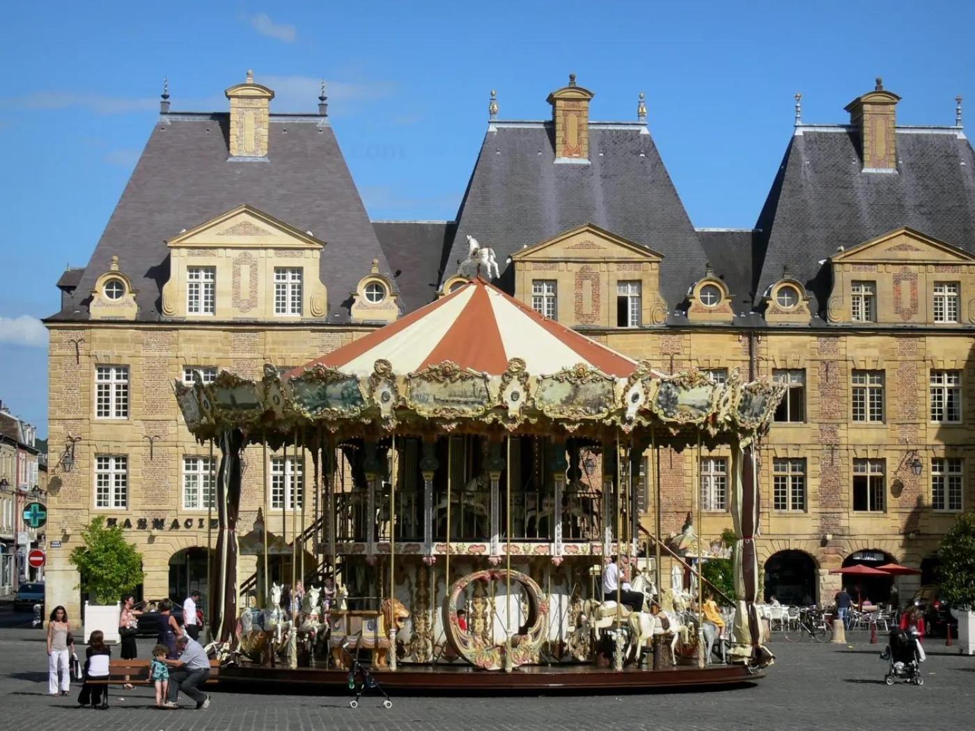 Le Petit Ardennais Charleville-Mezieres Exterior foto