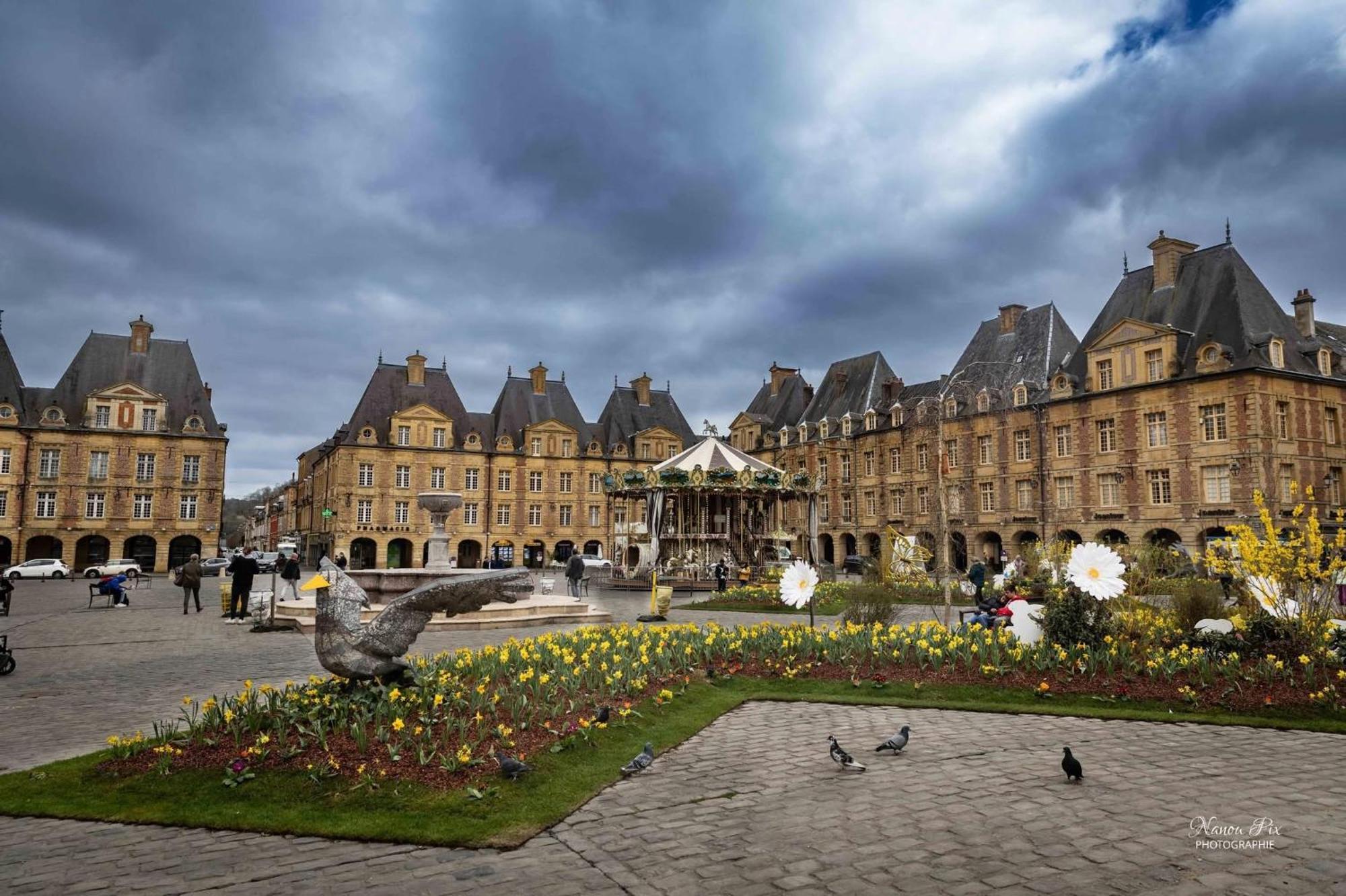 Le Petit Ardennais Charleville-Mezieres Exterior foto
